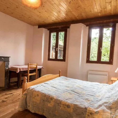 Tatil Evi Pres De L'eglise Garin