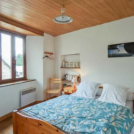 Tatil Evi Pres De L'eglise